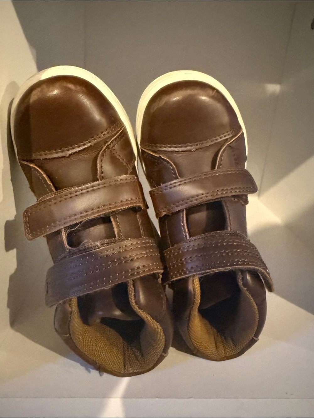 Kids Brown Leather Velcro Sneakers